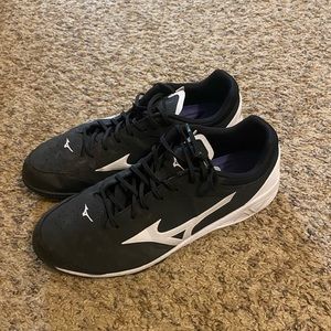 Mizuno softball turf cleats